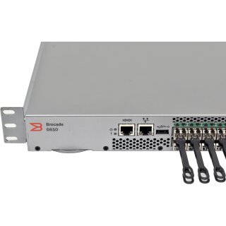 中古Brocade G610 FCスイッチ(SFP+モジュール付き)#1